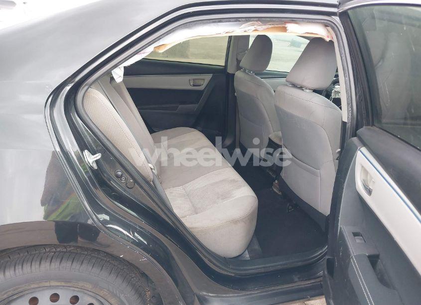 Photo 8 of 2015 Toyota Corolla LE (VIN 5YFBURHE7FP327673)