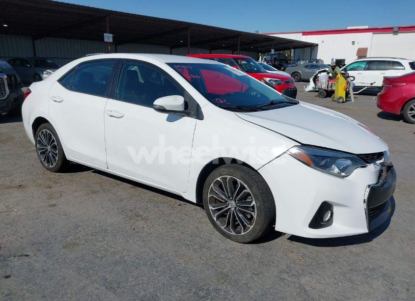 2015 Toyota Corolla S PLUS (VIN 5YFBURHE7FP347275) main photo