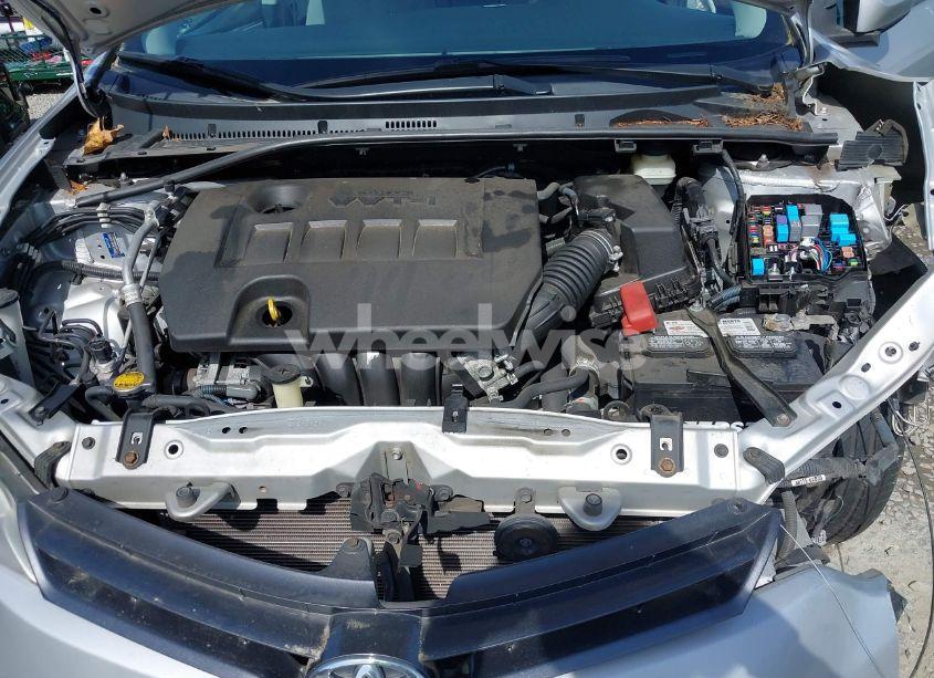 Photo 10 of 2015 Toyota Corolla LE (VIN 5YFBURHE7FP353898)