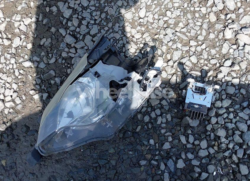 Photo 12 of 2015 Toyota Corolla LE (VIN 5YFBURHE7FP353898)