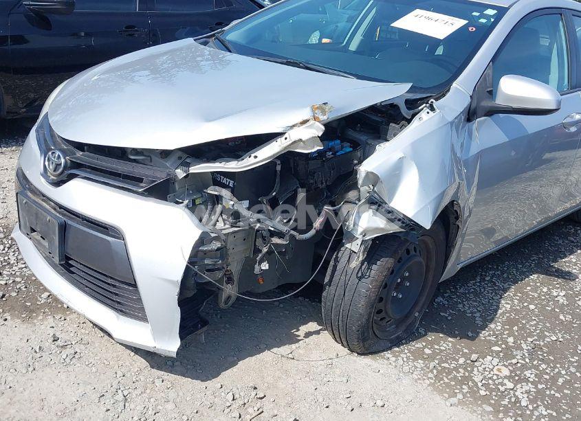 Photo 6 of 2015 Toyota Corolla LE (VIN 5YFBURHE7FP353898)