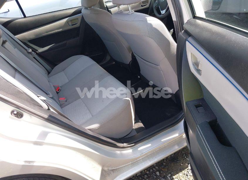 Photo 8 of 2015 Toyota Corolla LE (VIN 5YFBURHE7FP353898)