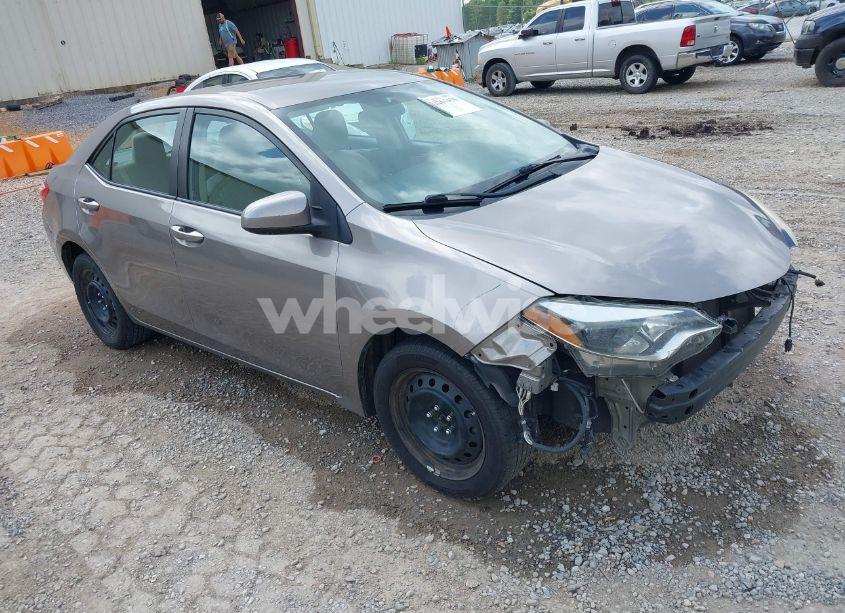 2016 Toyota Corolla LE (VIN 5YFBURHE7GP382089) main photo