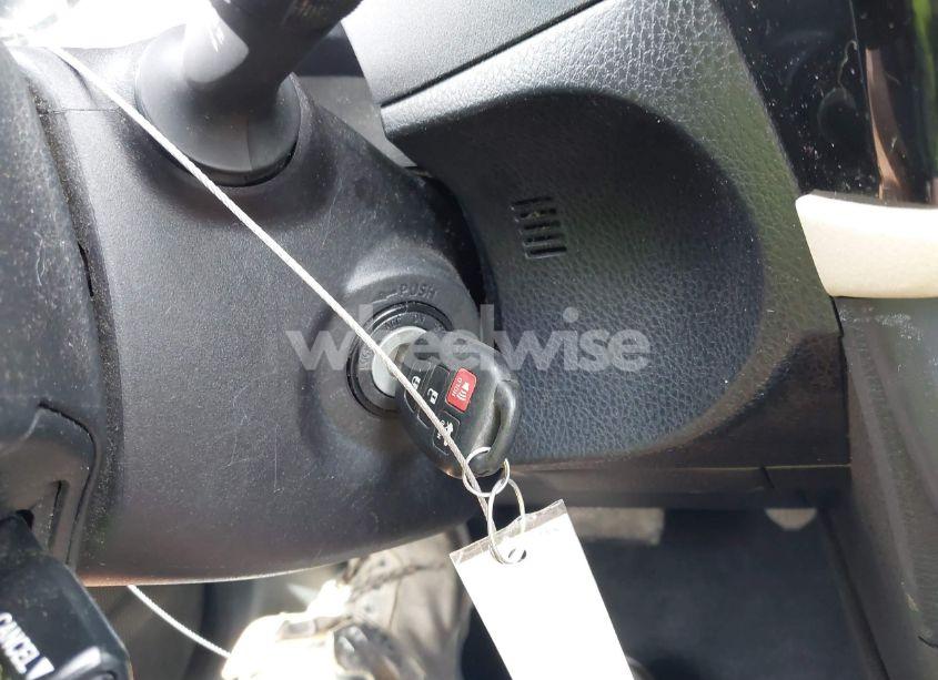 Photo 11 of 2016 Toyota Corolla LE (VIN 5YFBURHE7GP382089)