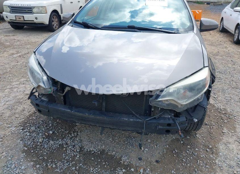 Photo 6 of 2016 Toyota Corolla LE (VIN 5YFBURHE7GP382089)