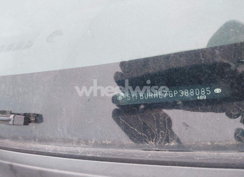 Photo 9 of 2016 Toyota Corolla S PLUS (VIN 5YFBURHE7GP388085)