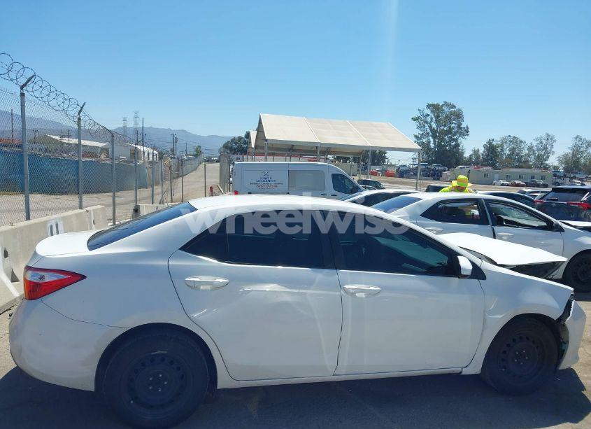 Photo 13 of 2016 Toyota Corolla LE (VIN 5YFBURHE7GP390550)