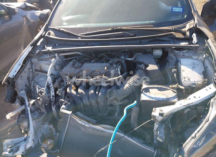 Photo 10 of 2016 Toyota Corolla LE (VIN 5YFBURHE7GP403247)