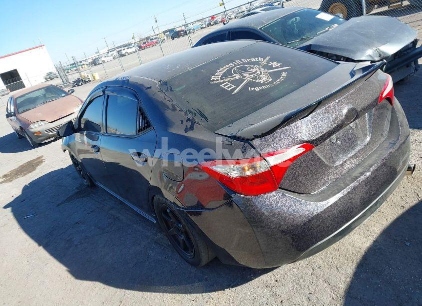 Photo 3 of 2016 Toyota Corolla LE (VIN 5YFBURHE7GP403247)