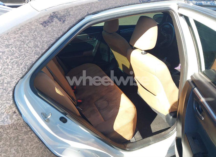 Photo 8 of 2016 Toyota Corolla LE (VIN 5YFBURHE7GP403247)