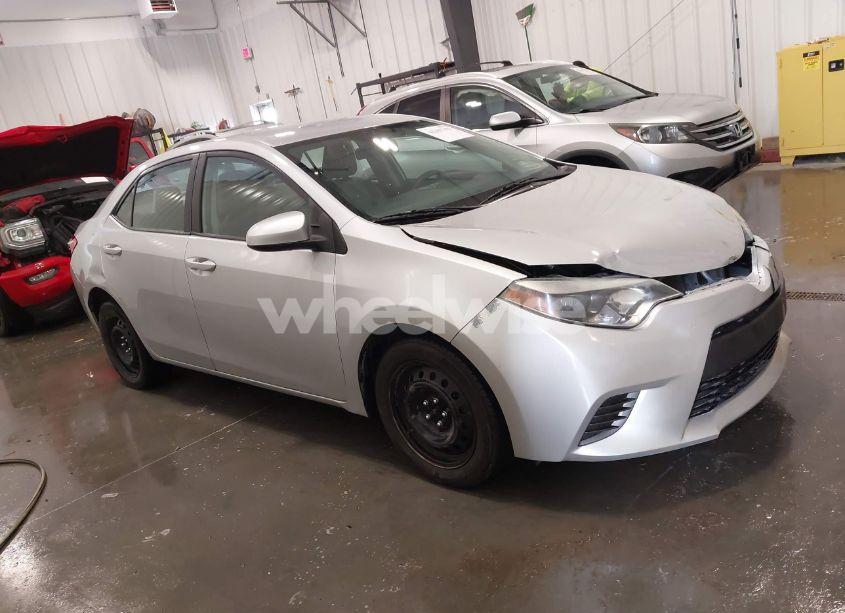 2016 Toyota Corolla LE (VIN 5YFBURHE7GP436779) main photo