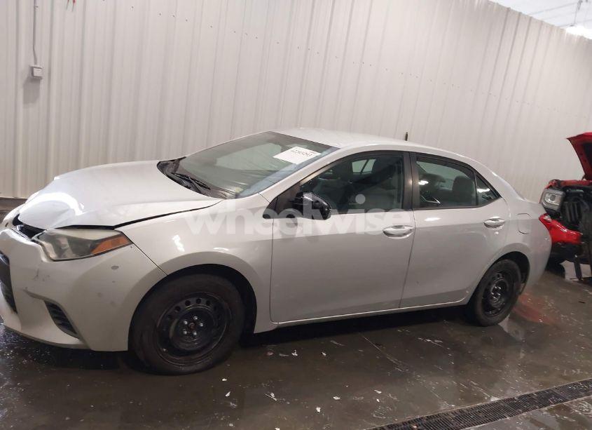 Photo 14 of 2016 Toyota Corolla LE (VIN 5YFBURHE7GP436779)