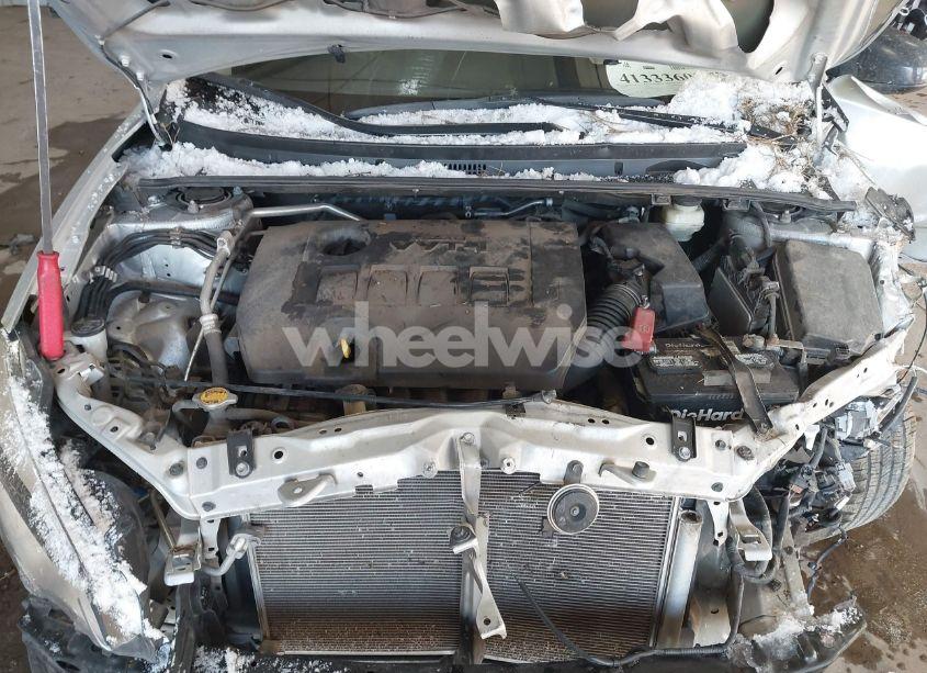 Photo 10 of 2016 Toyota Corolla LE (VIN 5YFBURHE7GP462492)