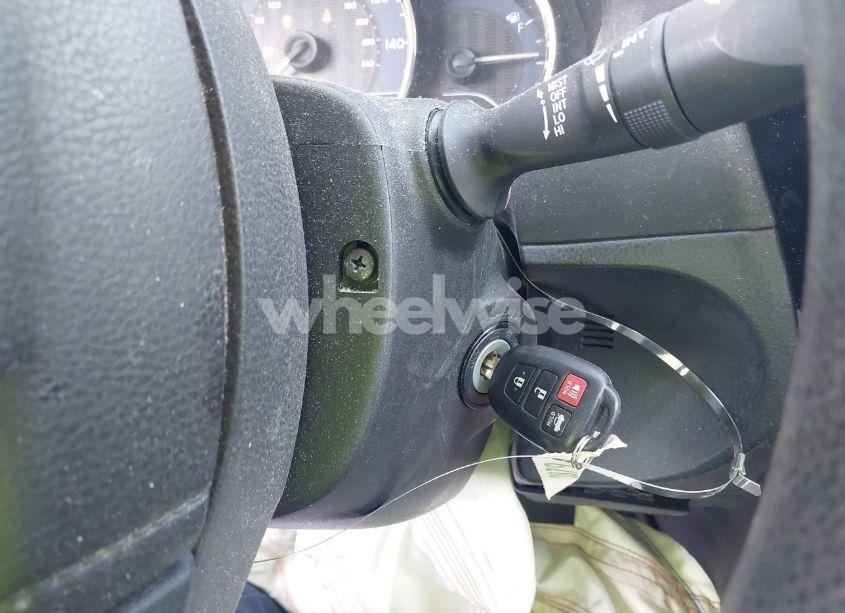 Photo 11 of 2016 Toyota Corolla LE (VIN 5YFBURHE7GP481995)