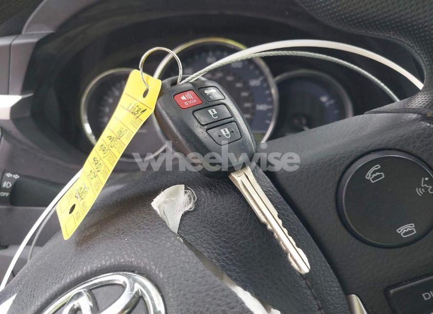 Photo 11 of 2016 Toyota Corolla LE PLUS (VIN 5YFBURHE7GP518141)