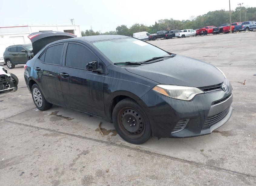 2016 Toyota Corolla LE (VIN 5YFBURHE7GP520178) main photo