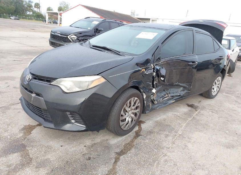 Photo 2 of 2016 Toyota Corolla LE (VIN 5YFBURHE7GP520178)