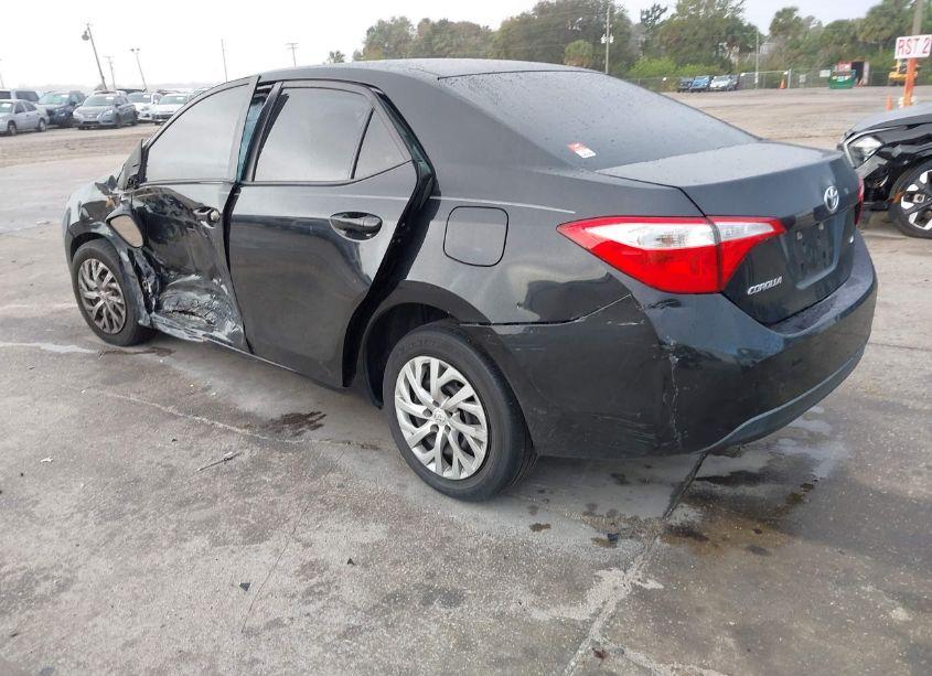 Photo 3 of 2016 Toyota Corolla LE (VIN 5YFBURHE7GP520178)