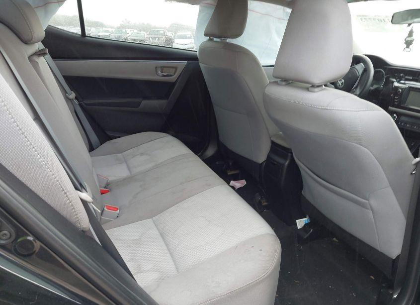 Photo 8 of 2016 Toyota Corolla LE (VIN 5YFBURHE7GP520178)