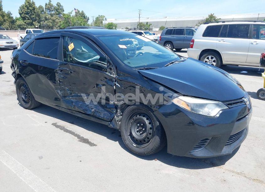 2016 Toyota Corolla LE (VIN 5YFBURHE7GP533562) main photo