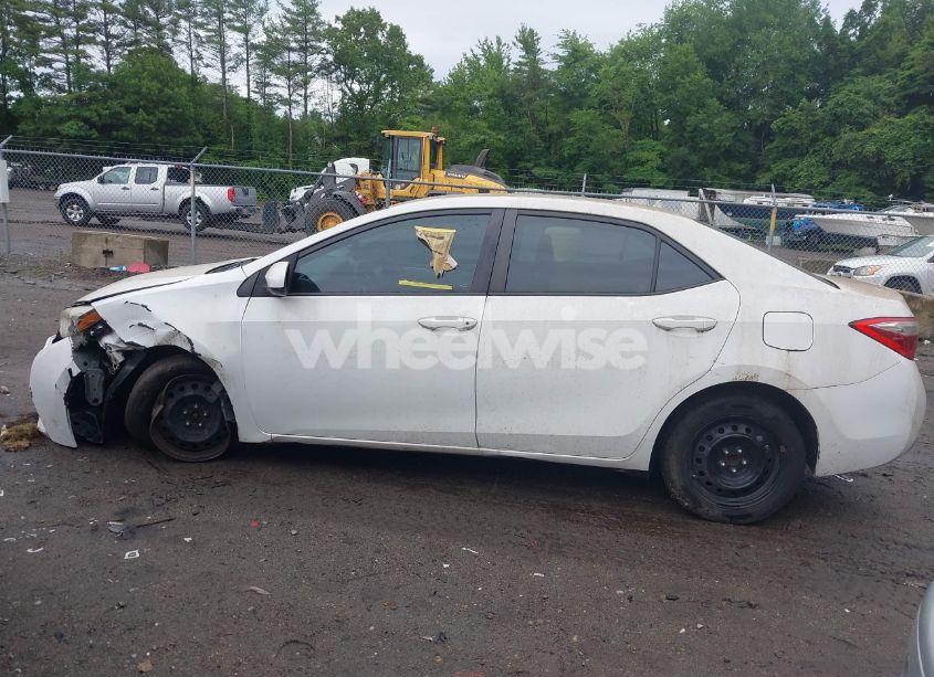 Photo 14 of 2016 Toyota Corolla LE (VIN 5YFBURHE7GP538289)