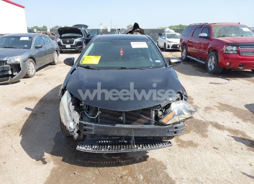 Photo 13 of 2016 Toyota Corolla L (VIN 5YFBURHE7GP538602)