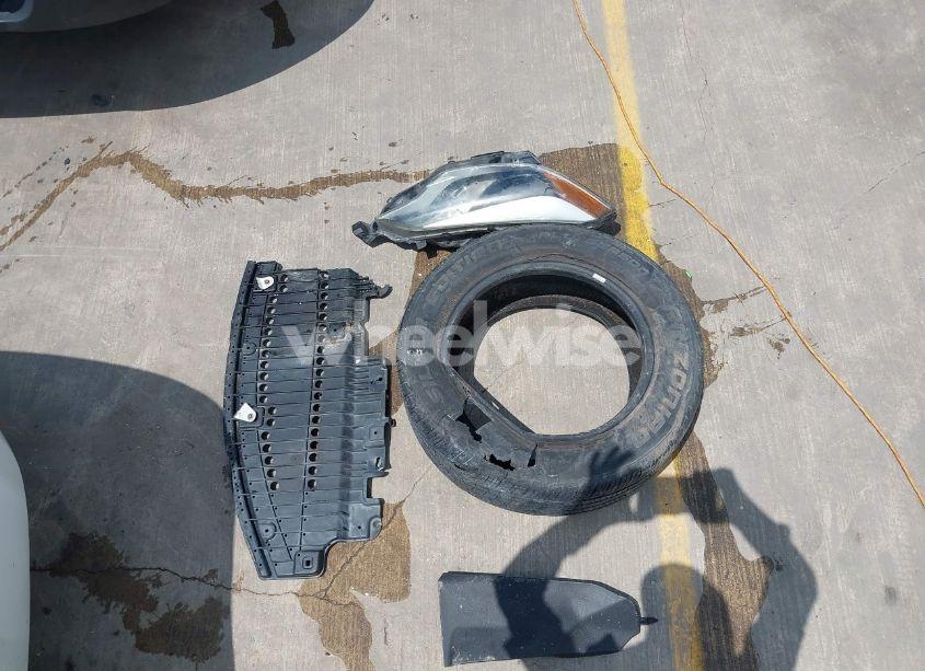 Photo 12 of 2016 Toyota Corolla LE (VIN 5YFBURHE7GP544108)