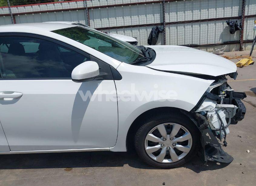 Photo 20 of 2016 Toyota Corolla LE (VIN 5YFBURHE7GP544108)