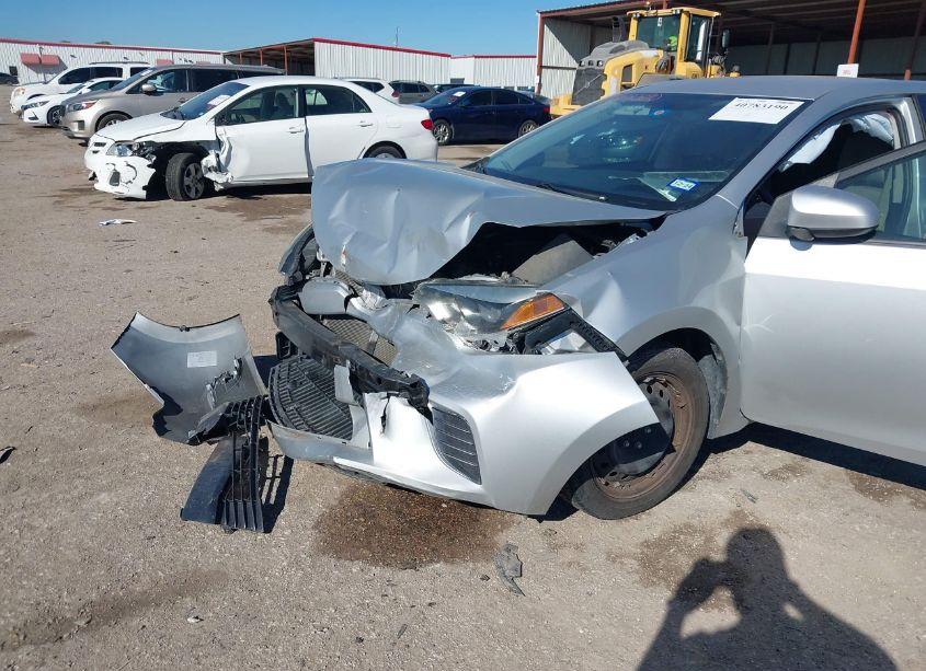 Photo 6 of 2016 Toyota Corolla LE (VIN 5YFBURHE7GP546005)