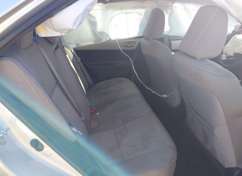 Photo 8 of 2016 Toyota Corolla LE (VIN 5YFBURHE7GP546005)