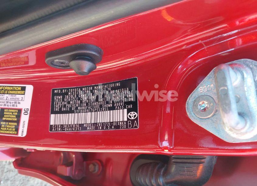 Photo 9 of 2016 Toyota Corolla LE (VIN 5YFBURHE7GP552855)