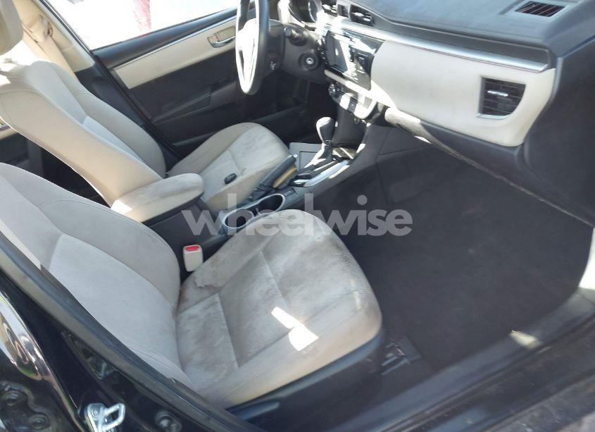 Photo 5 of 2016 Toyota Corolla LE (VIN 5YFBURHE7GP560681)