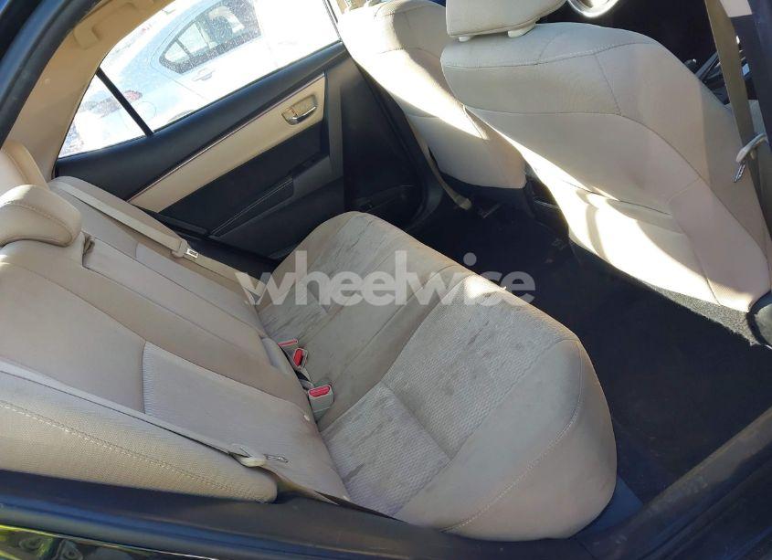 Photo 8 of 2016 Toyota Corolla LE (VIN 5YFBURHE7GP560681)