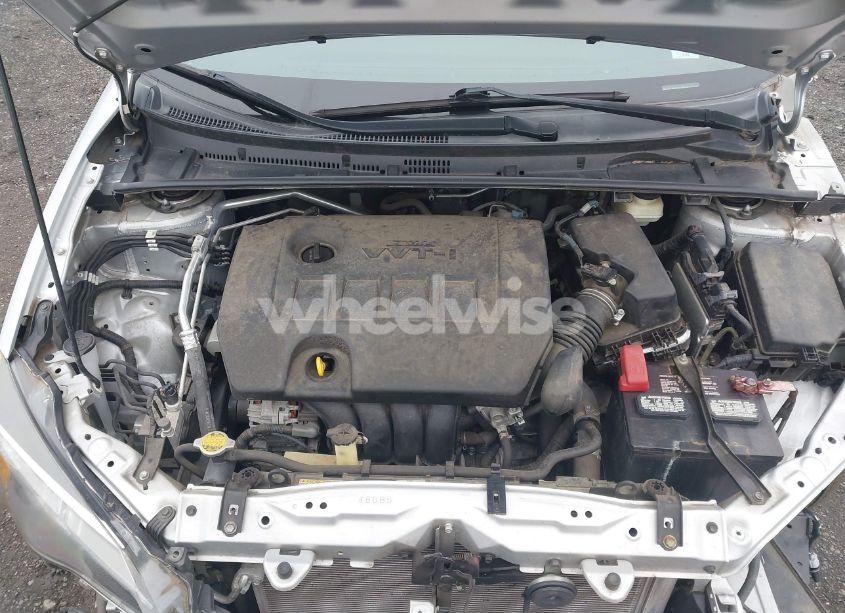 Photo 10 of 2017 Toyota Corolla LE (VIN 5YFBURHE7HP573514)