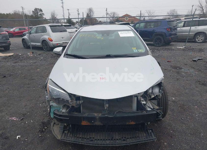 Photo 13 of 2017 Toyota Corolla LE (VIN 5YFBURHE7HP573514)