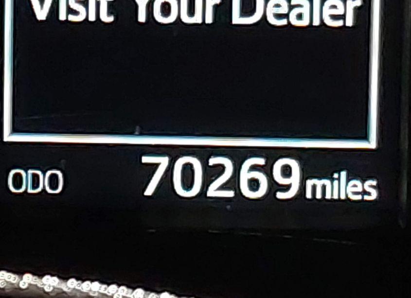 Photo 16 of 2017 Toyota Corolla SE (VIN 5YFBURHE7HP583511)