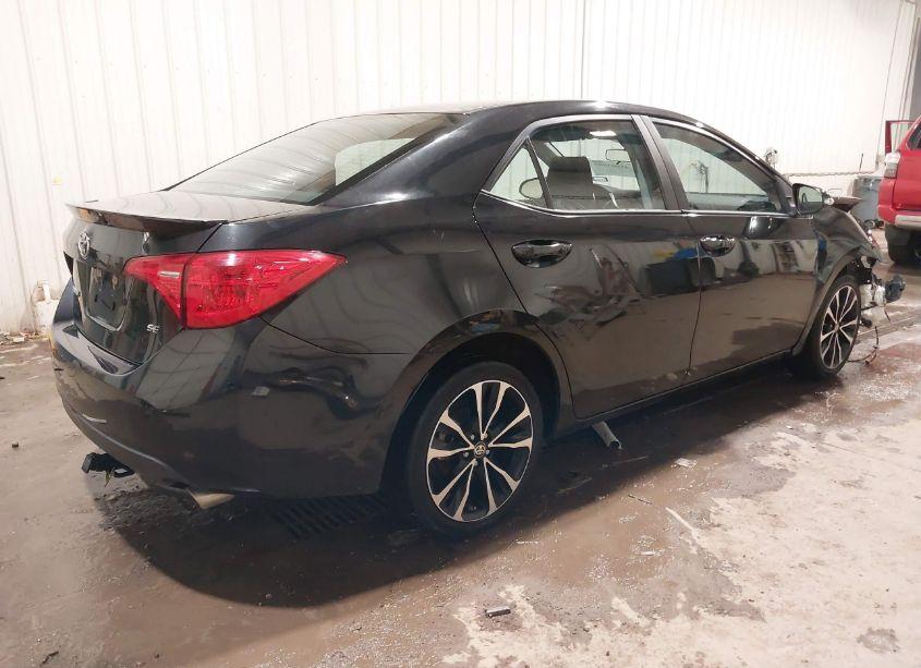 Photo 4 of 2017 Toyota Corolla SE (VIN 5YFBURHE7HP583511)