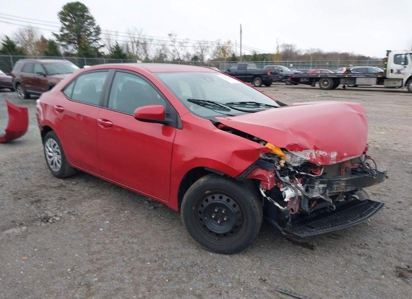 2017 Toyota Corolla LE (VIN 5YFBURHE7HP584674) main photo