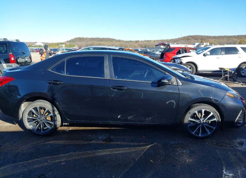 Photo 13 of 2017 Toyota Corolla SE (VIN 5YFBURHE7HP586229)