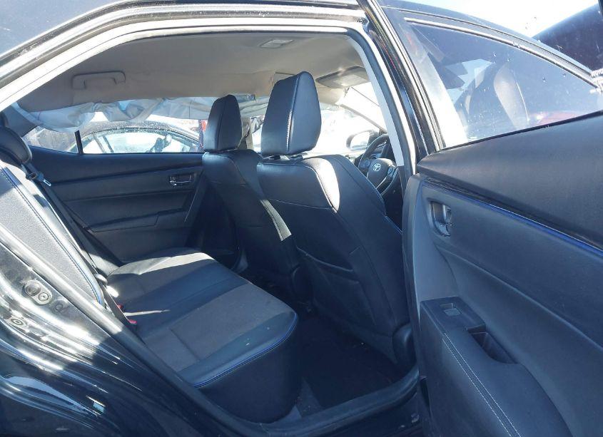 Photo 8 of 2017 Toyota Corolla SE (VIN 5YFBURHE7HP586229)