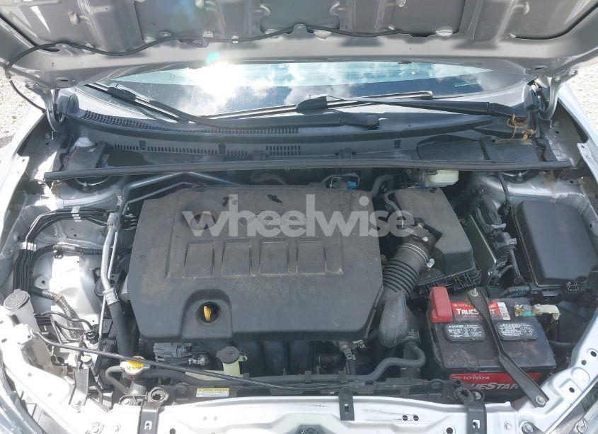 Photo 10 of 2017 Toyota Corolla LE (VIN 5YFBURHE7HP594542)