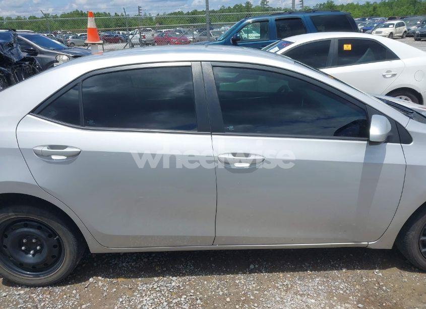 Photo 13 of 2017 Toyota Corolla LE (VIN 5YFBURHE7HP594542)