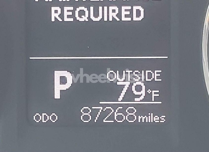 Photo 15 of 2017 Toyota Corolla LE (VIN 5YFBURHE7HP594542)