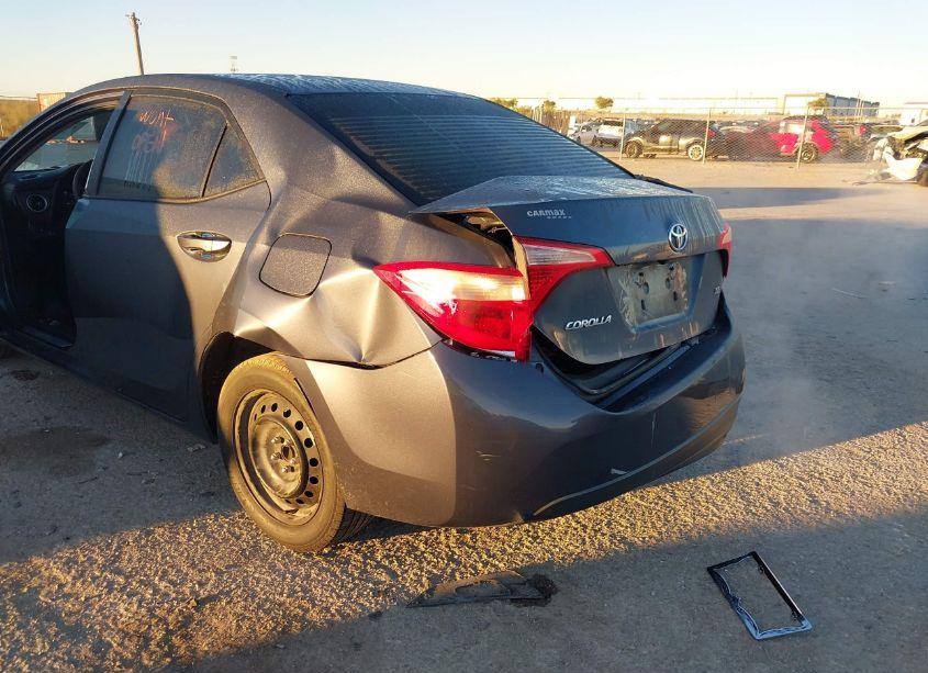 Photo 6 of 2017 Toyota Corolla LE (VIN 5YFBURHE7HP599837)