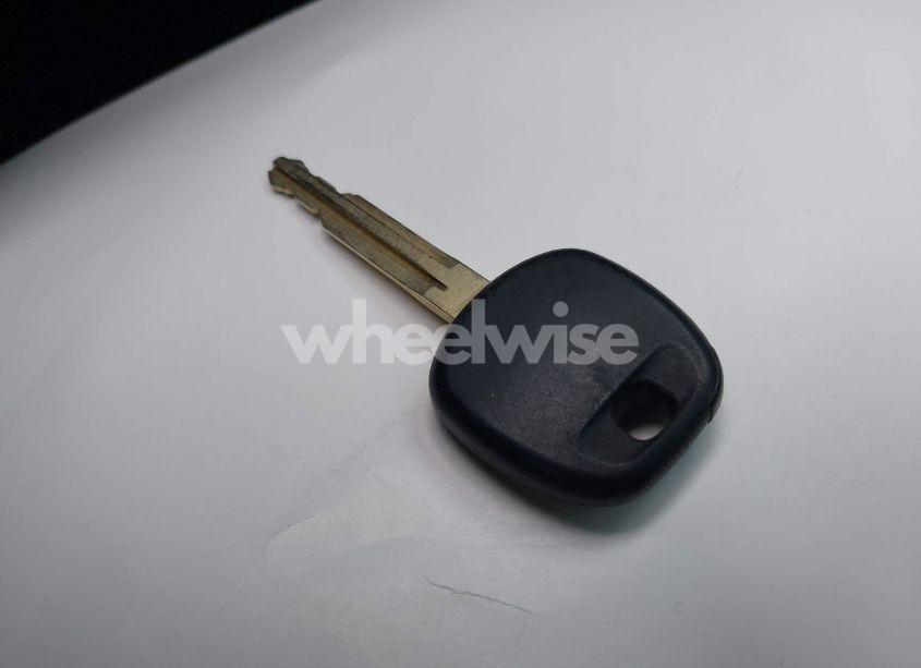 Photo 11 of 2017 Toyota Corolla SE (VIN 5YFBURHE7HP604535)