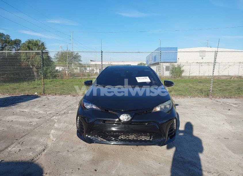 Photo 12 of 2017 Toyota Corolla SE (VIN 5YFBURHE7HP609539)