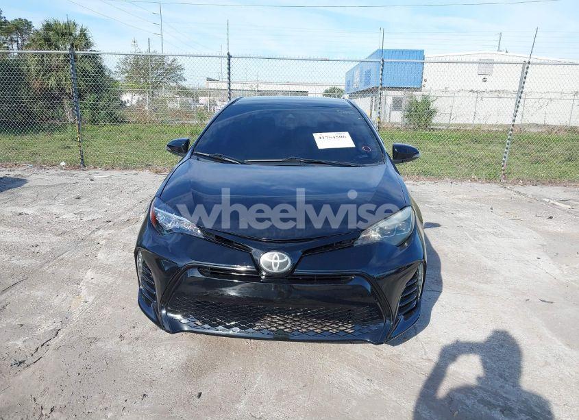 Photo 6 of 2017 Toyota Corolla SE (VIN 5YFBURHE7HP609539)