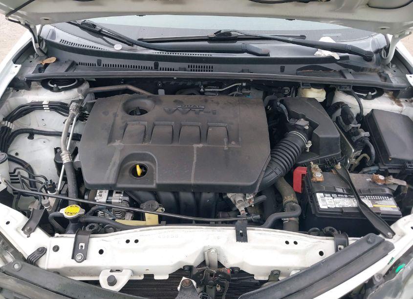 Photo 10 of 2017 Toyota Corolla SE (VIN 5YFBURHE7HP621075)