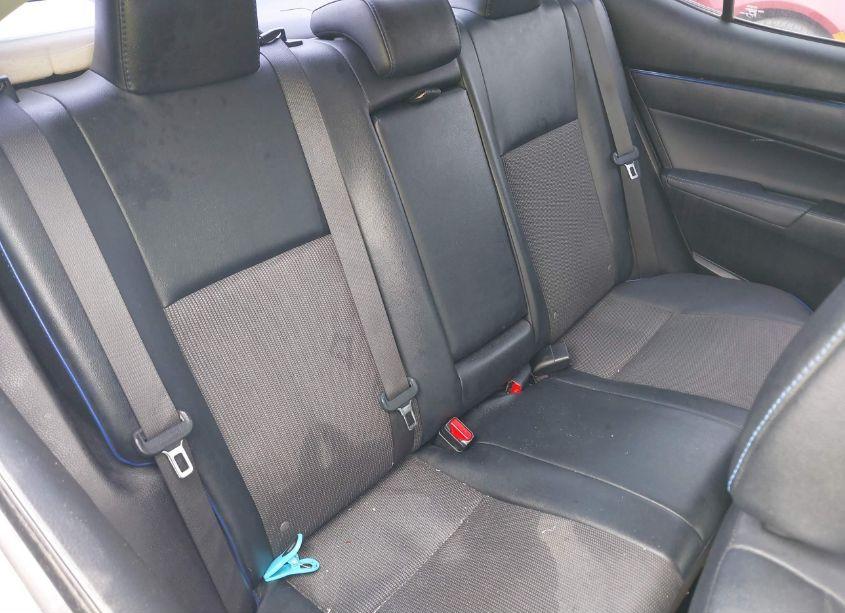 Photo 8 of 2017 Toyota Corolla SE (VIN 5YFBURHE7HP621075)