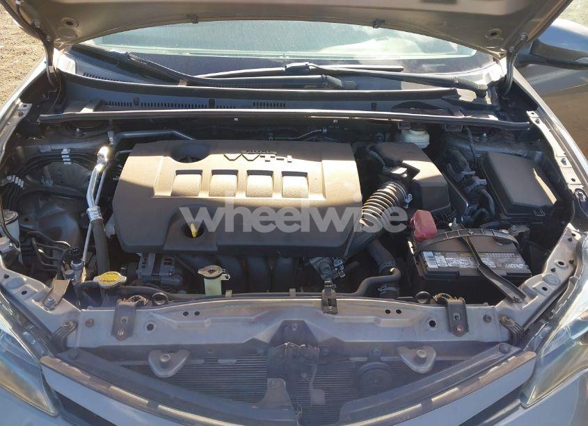 Photo 10 of 2017 Toyota Corolla SE (VIN 5YFBURHE7HP628155)